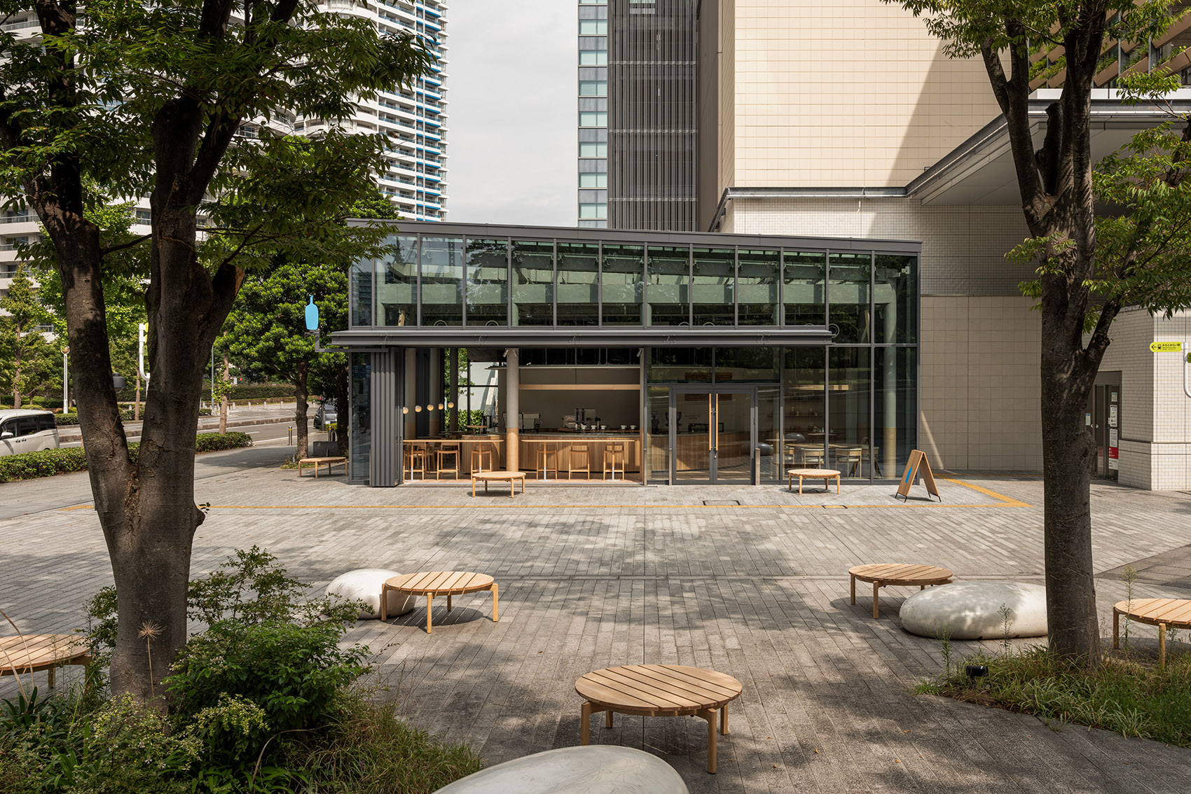 Blue Bottle咖啡港未来店，东京 / Keiji Ashizawa Design