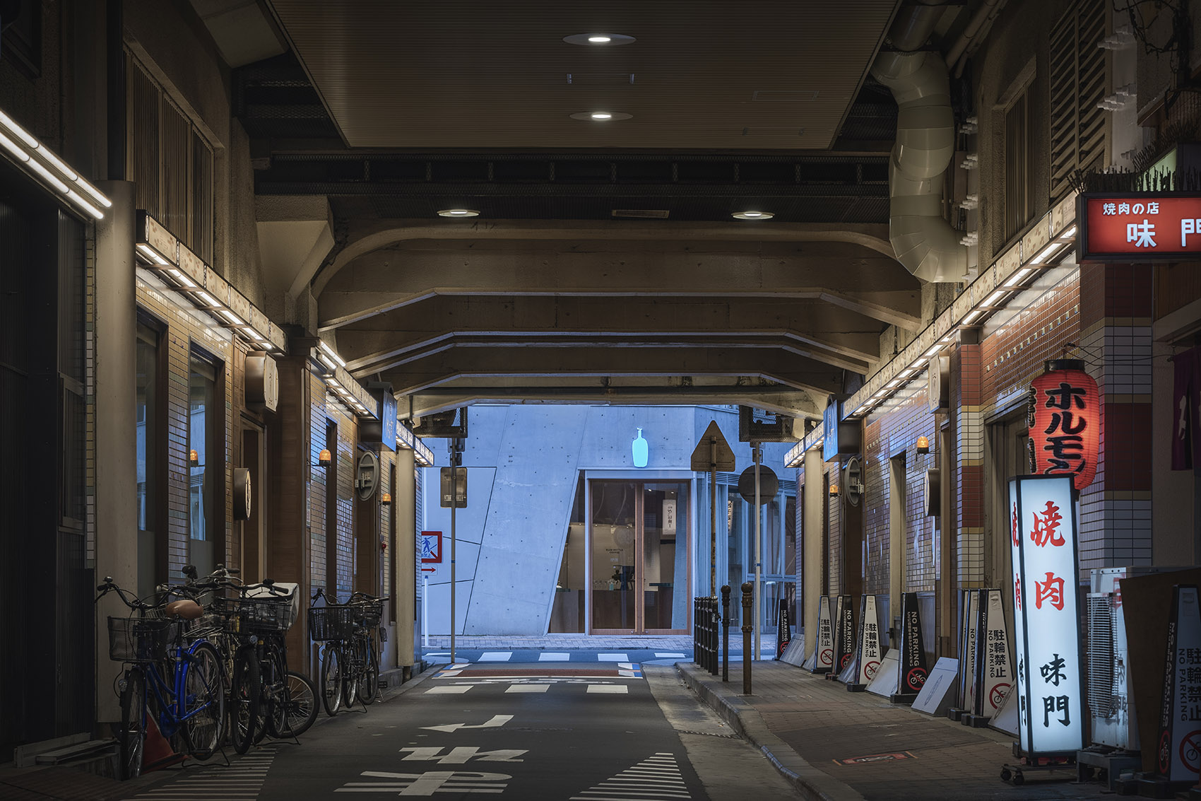 Blue Bottle Coffee梅田茶屋町店，大阪 / I IN