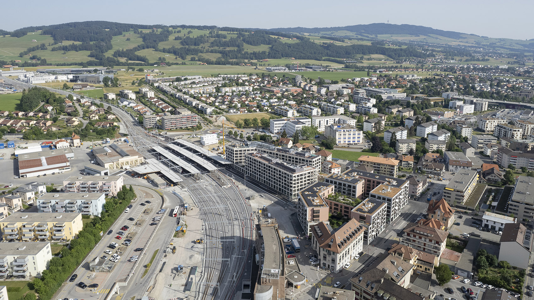 Velâdzo布勒城市综合体，瑞士 / IttenBrechbühl