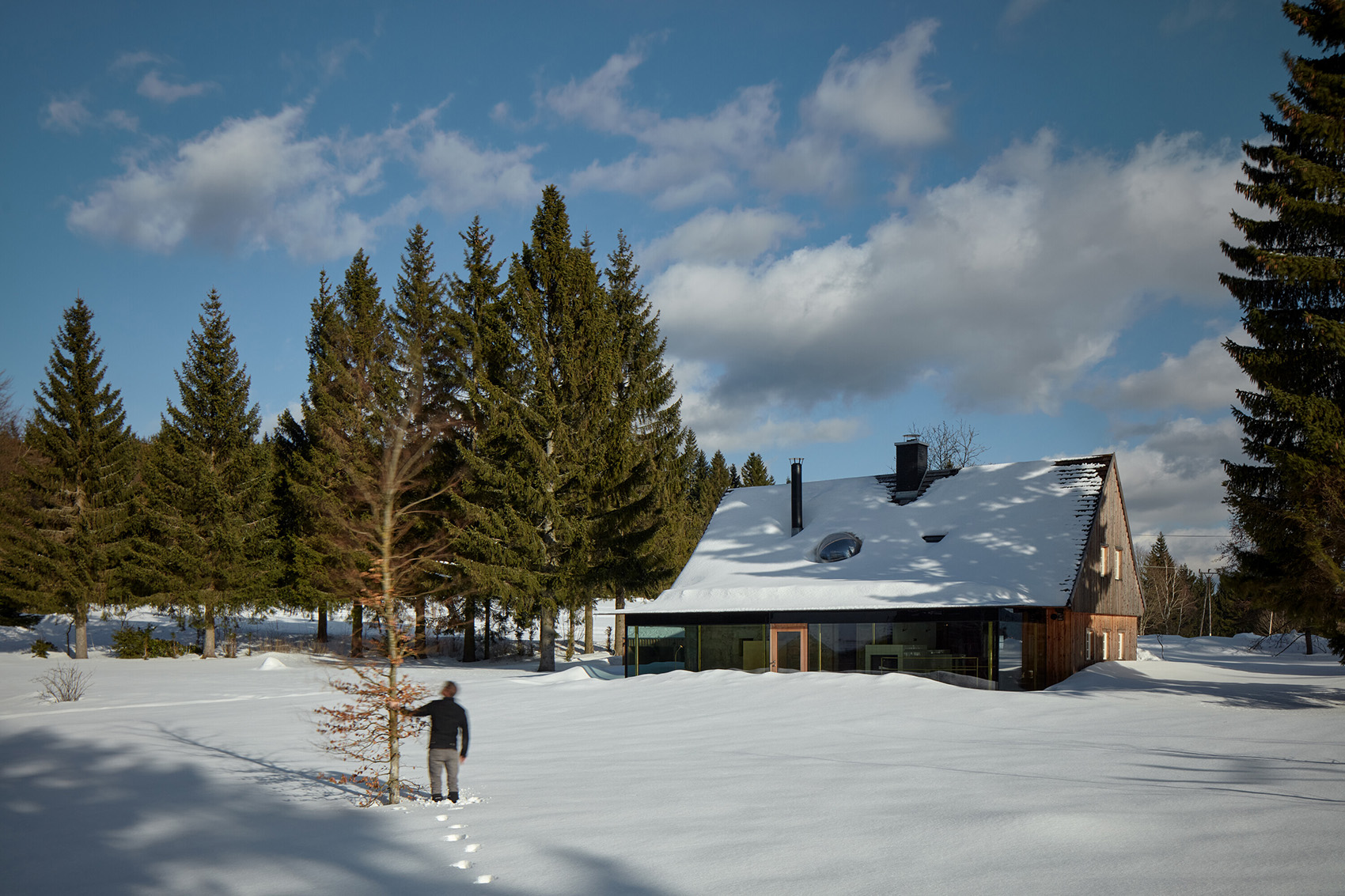 玻璃小屋，捷克 / Mjölk architekti