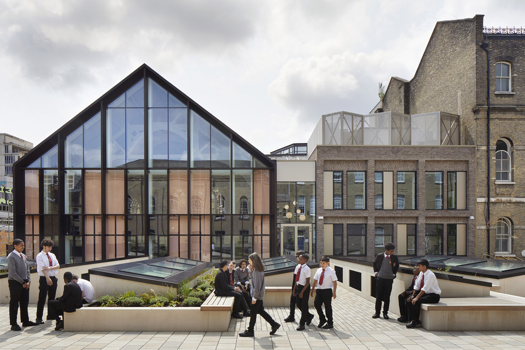 中央基金会男子学校，伦敦 / Hawkins\Brown
