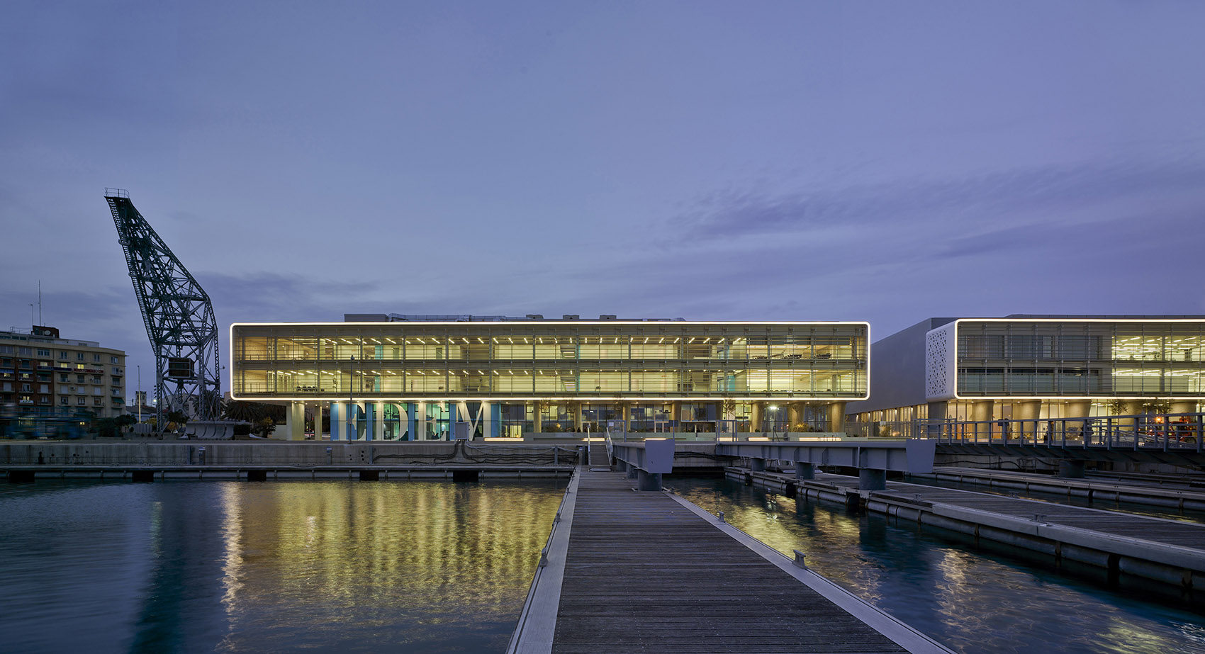 Marina de Empresa海滨综合体，西班牙/ ERRE arquitectura
