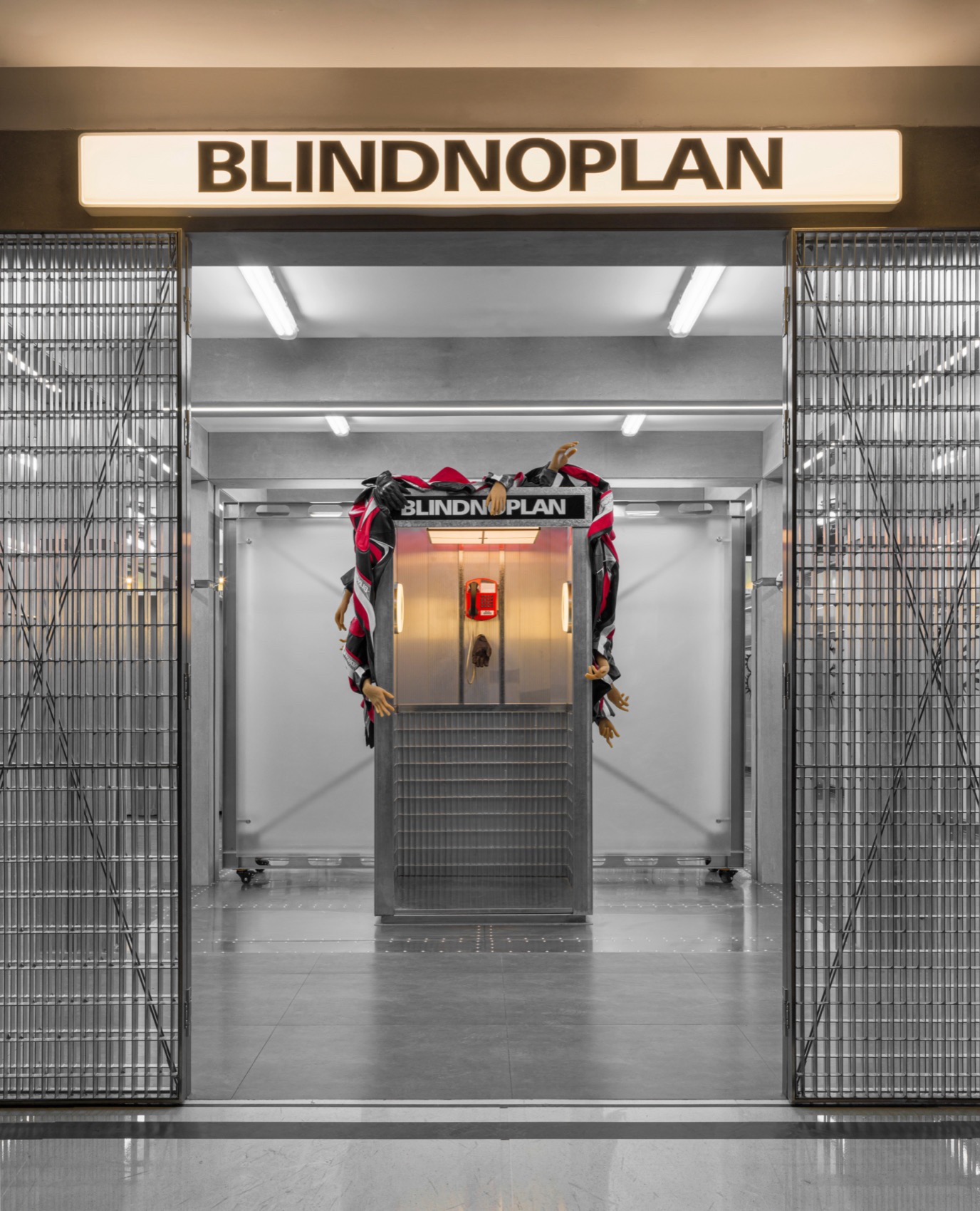 BLINDNOPLAN上海新天地店 / VANISHED DESIGN