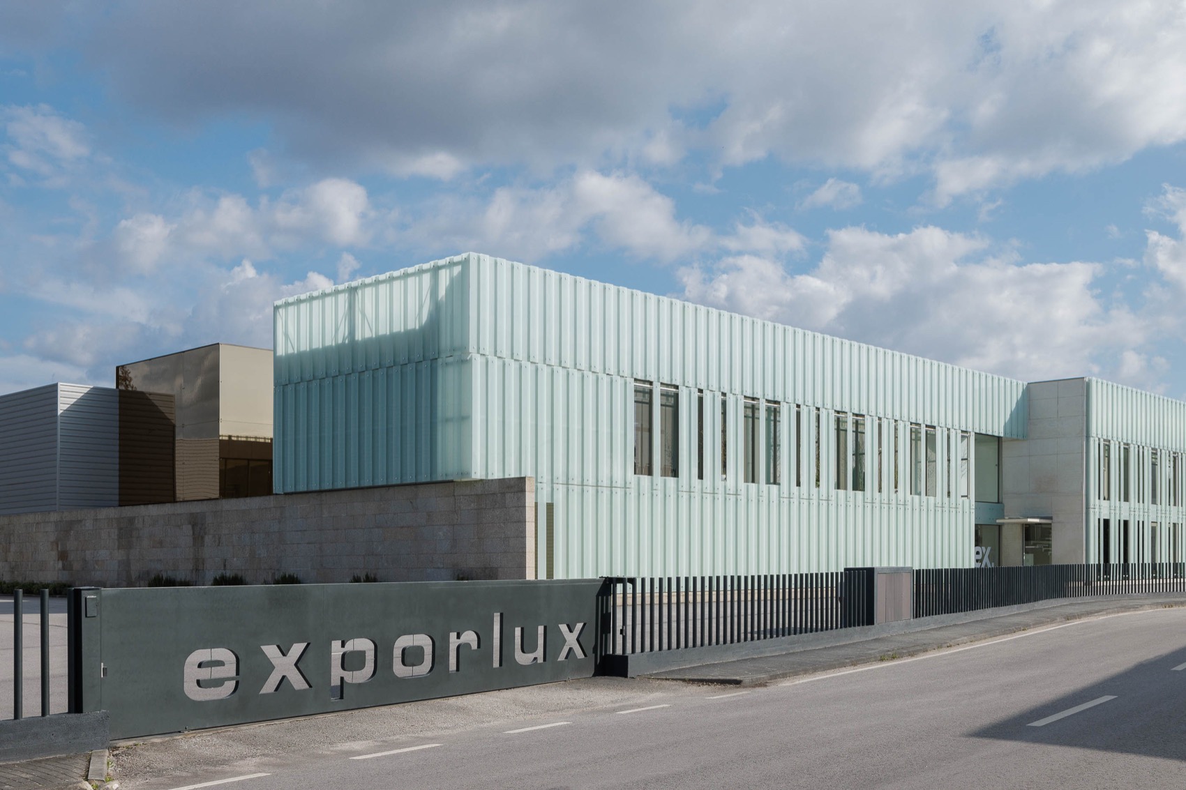 Exporlux设施改扩建，葡萄牙 / Espaço Objecto, Arquitetura &amp; Design