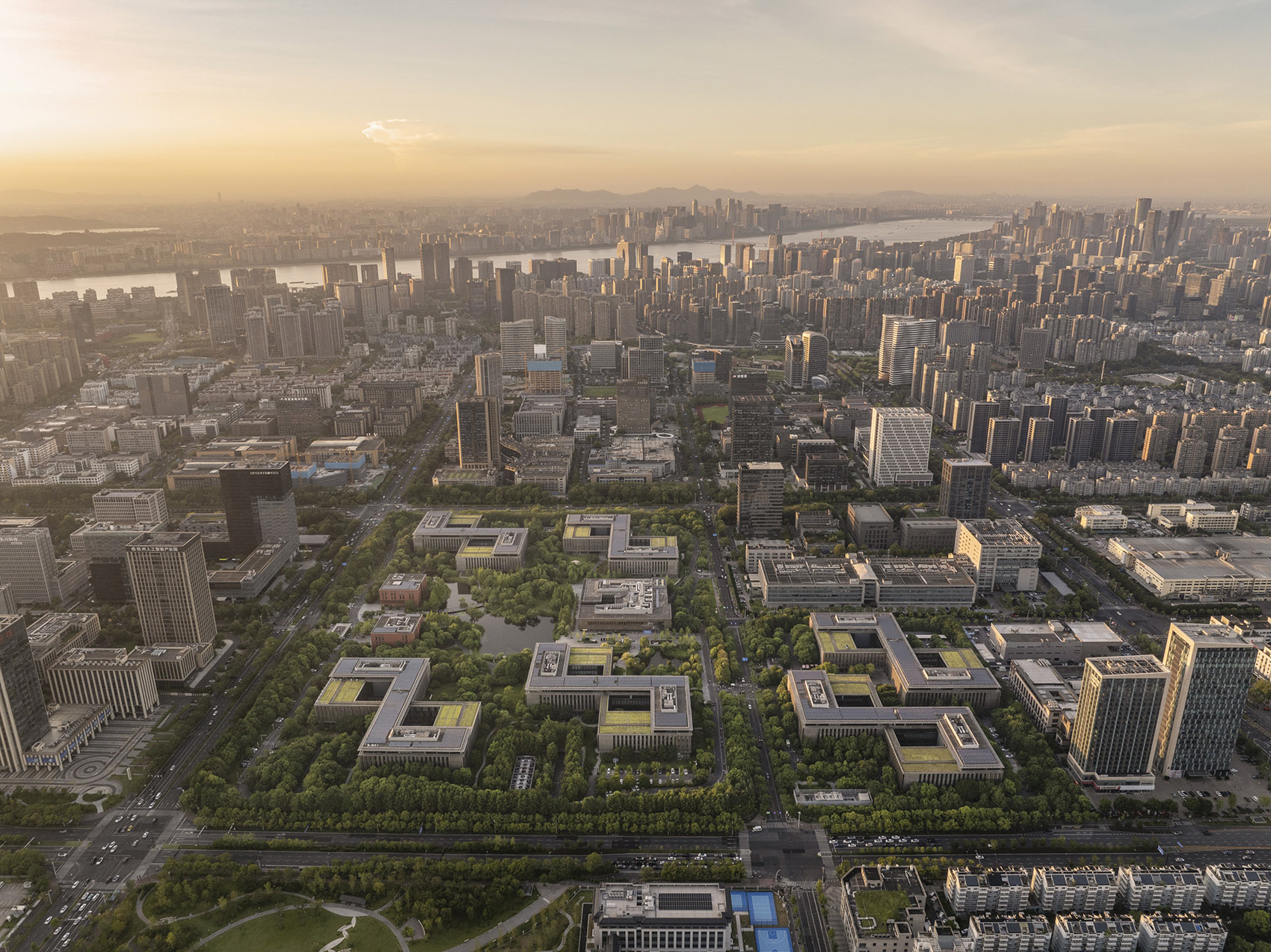 华为研发园区，杭州 / HENN 海茵建筑