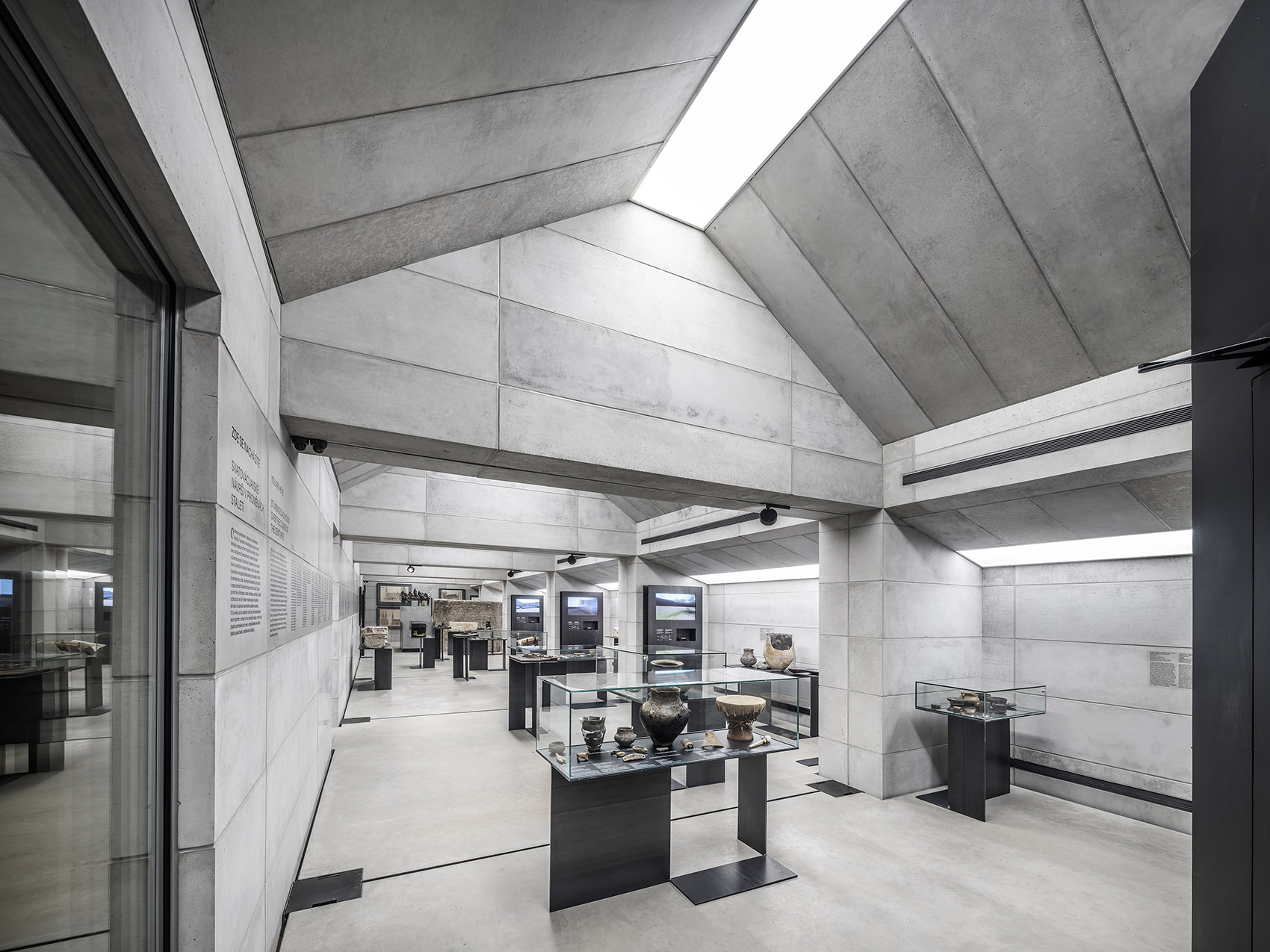 奥洛穆茨大主教博物馆阁楼展厅改造，捷克 / Šépka architekti