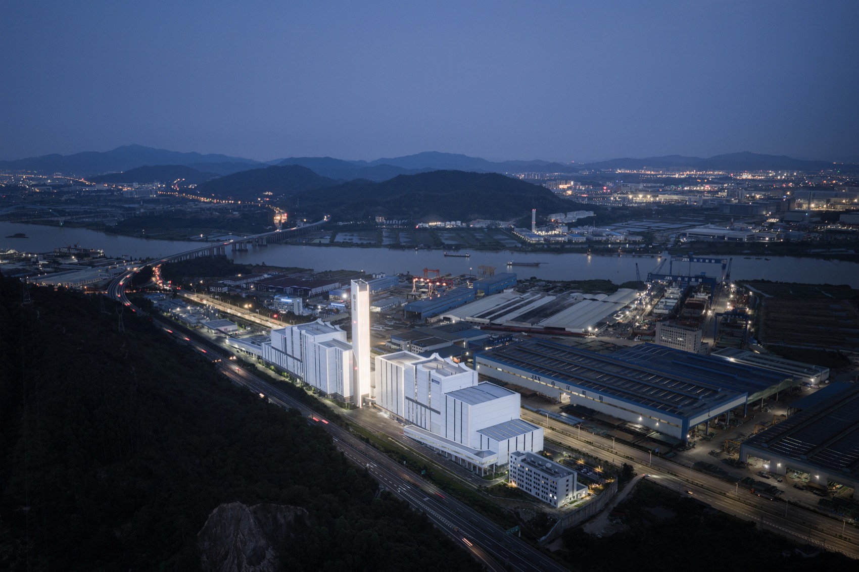 江门新会垃圾焚烧发电厂，广东 / UUA建筑师事务所