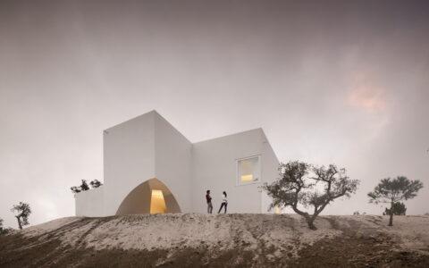 如富有穿透力的三叉戟：Alfredo Harp Helú 体育馆 / FGP Atelier, Taller ADG
