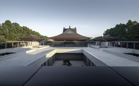 深圳市莲塘口岸：国内首个“客、货一站式通关”口岸 / 华阳国际设计集团