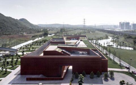 平行与光的学校——青衣江路小学校 / 迹·建筑事务所（TAO）