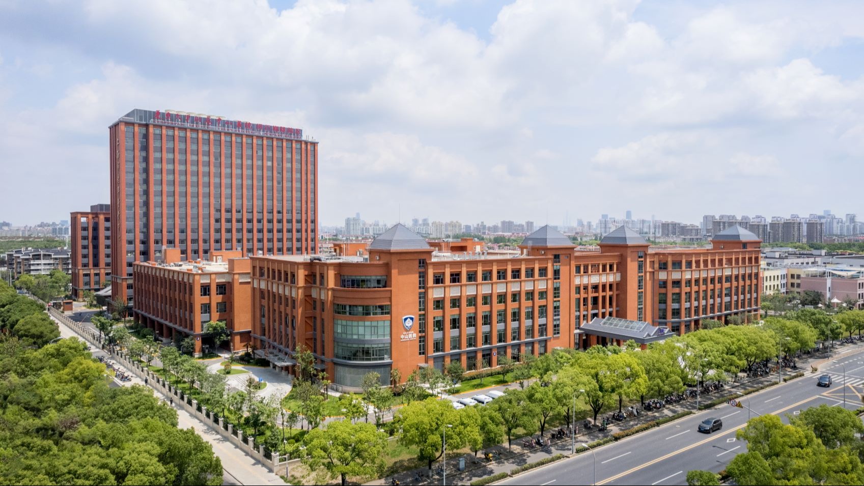 上海市老年医学中心 （中山医院闵行梅陇院区）