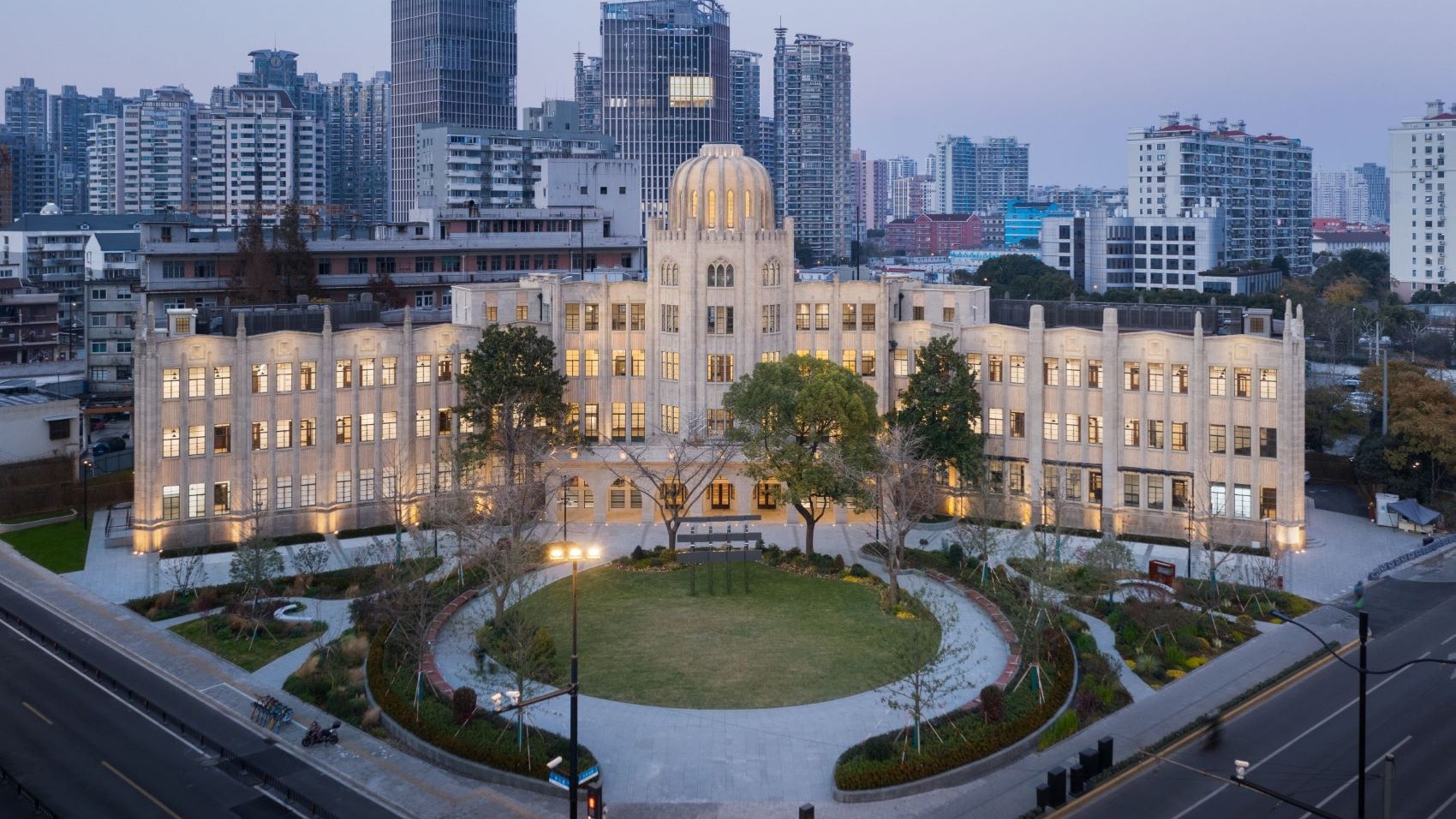 雷士德工学院