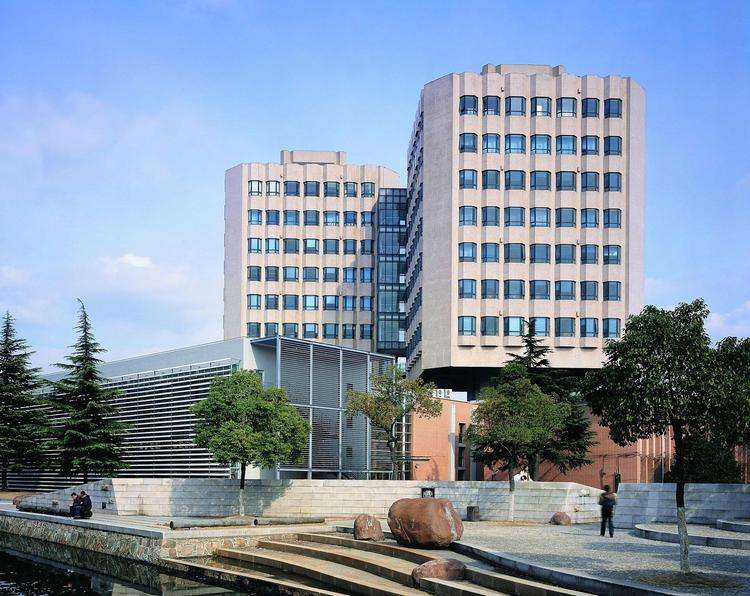 同济大学图书馆改建
