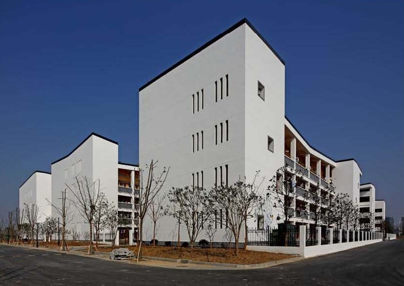 苏州市吴江中学